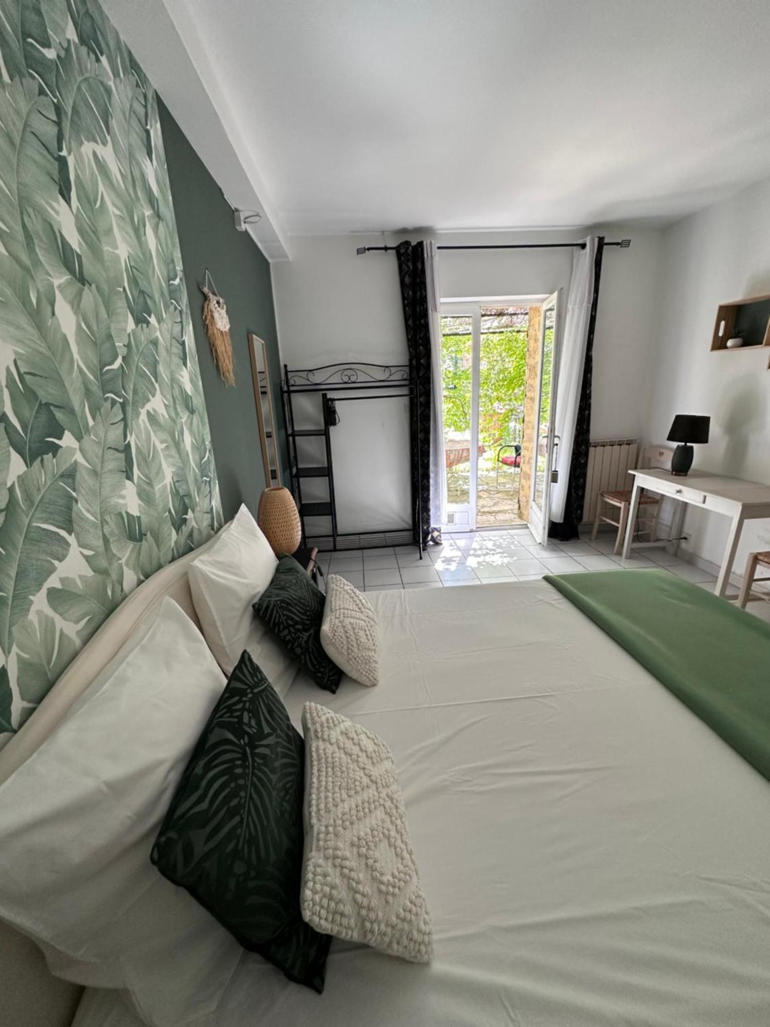 Moulin D'Antelon B&B Крійон-ле-Брав Екстер'єр фото