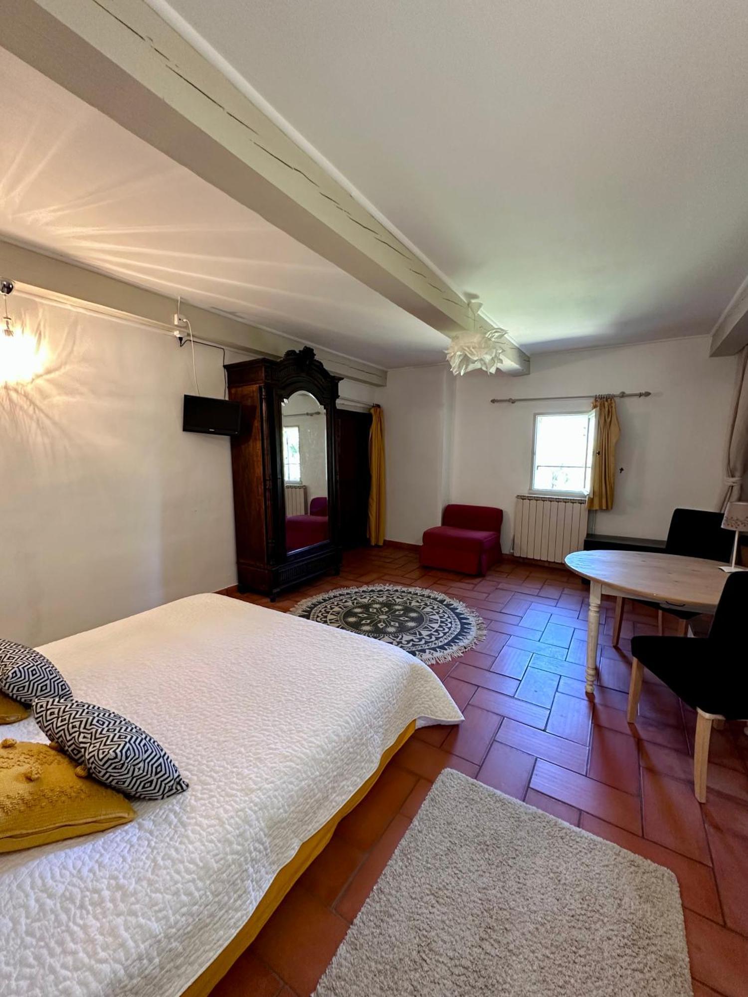Moulin D'Antelon B&B Крійон-ле-Брав Екстер'єр фото