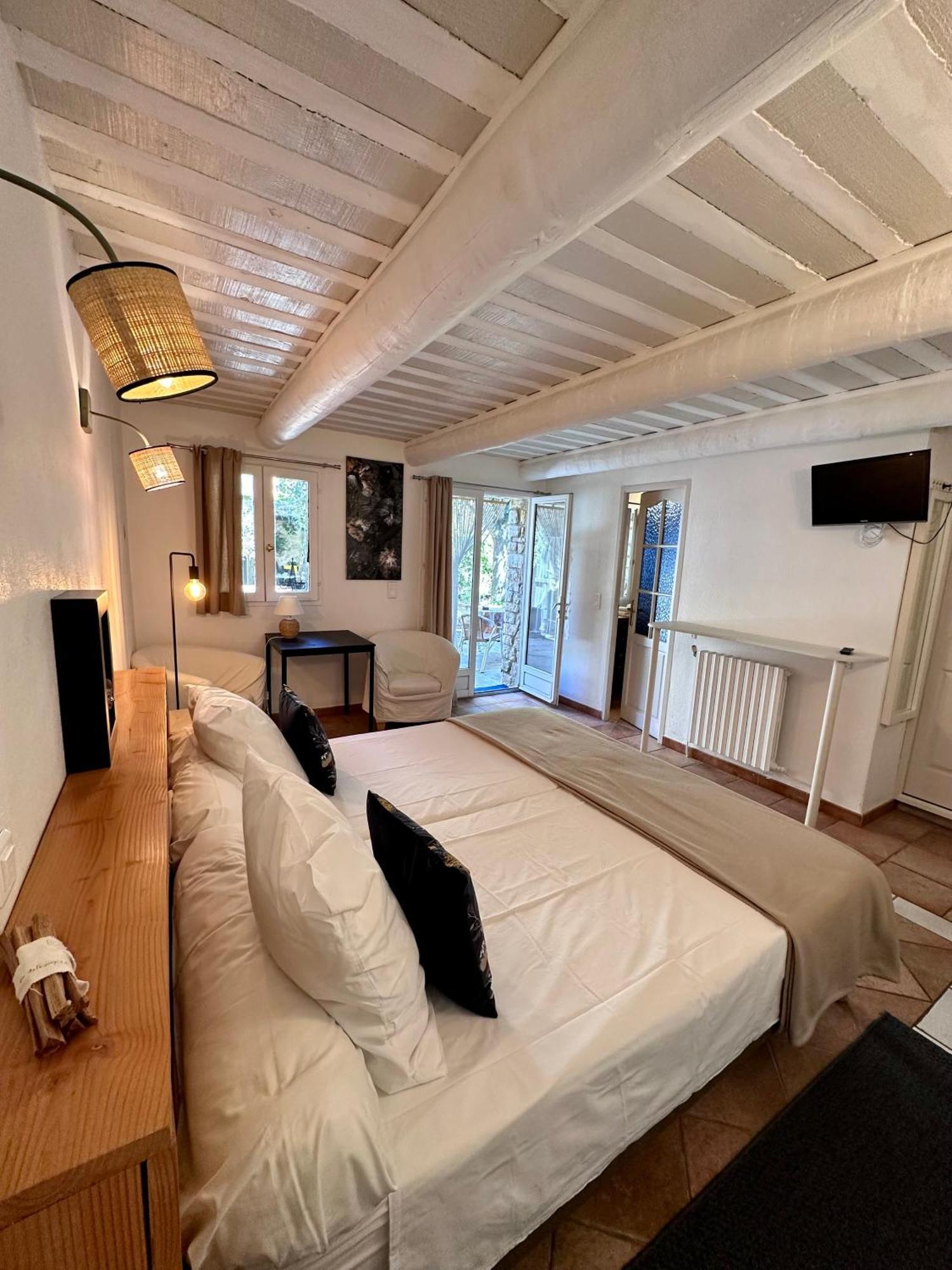 Moulin D'Antelon B&B Крійон-ле-Брав Екстер'єр фото